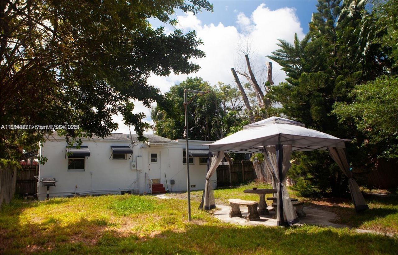 1821 Harding St , Hollywood, FL 33020 Photo