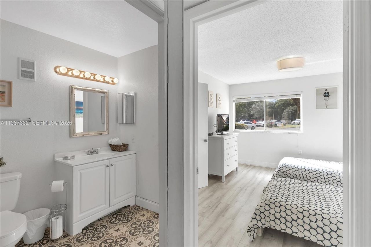 12980 Vista Isles Dr, Unit 317, Sunrise, FL 33325 Photo