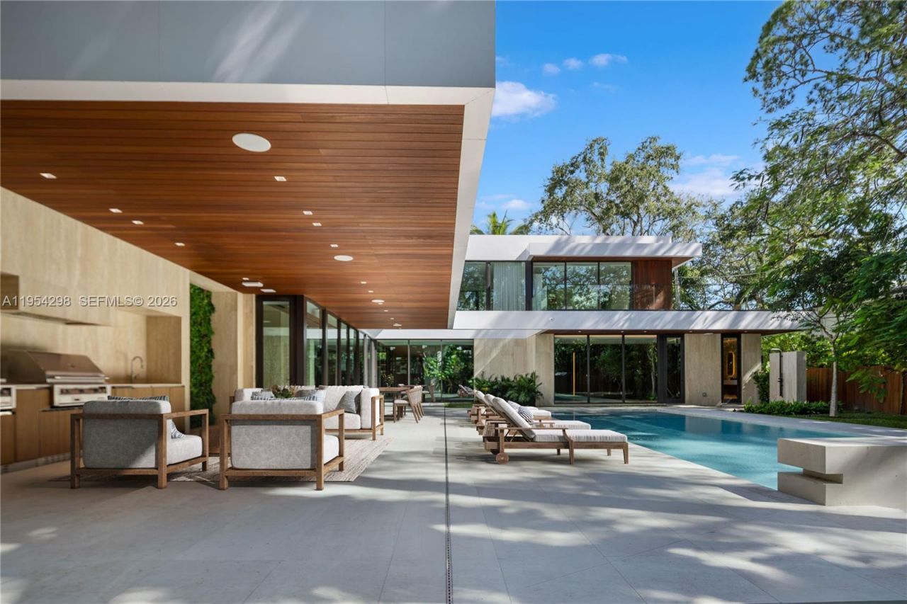 3210 Coacoochee St, Miami, FL 33133 Photo