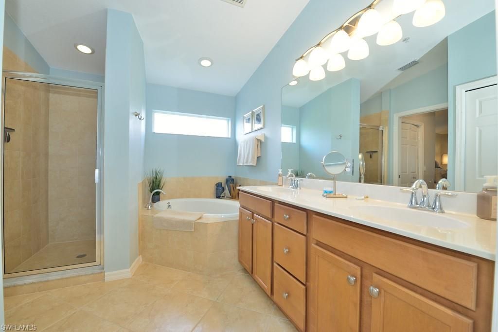 10330 Heritage Bay Blvd, Unit 2626, Naples, FL 34120 Photo