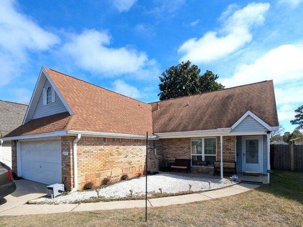 437 Bridgewater Court, Mary Esther, FL 32569