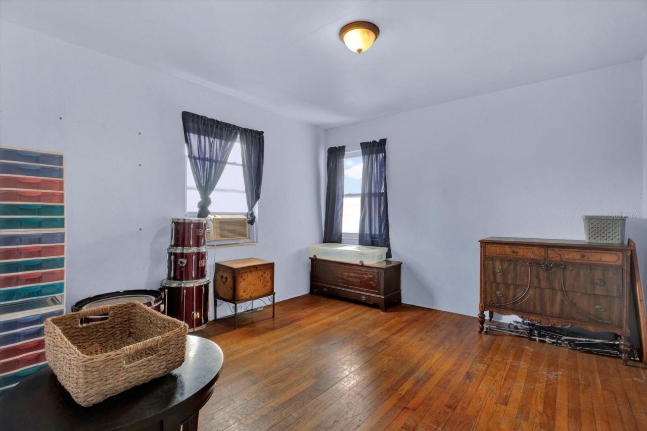 911 29th Street N, Saint Petersburg, FL 33713 Photo