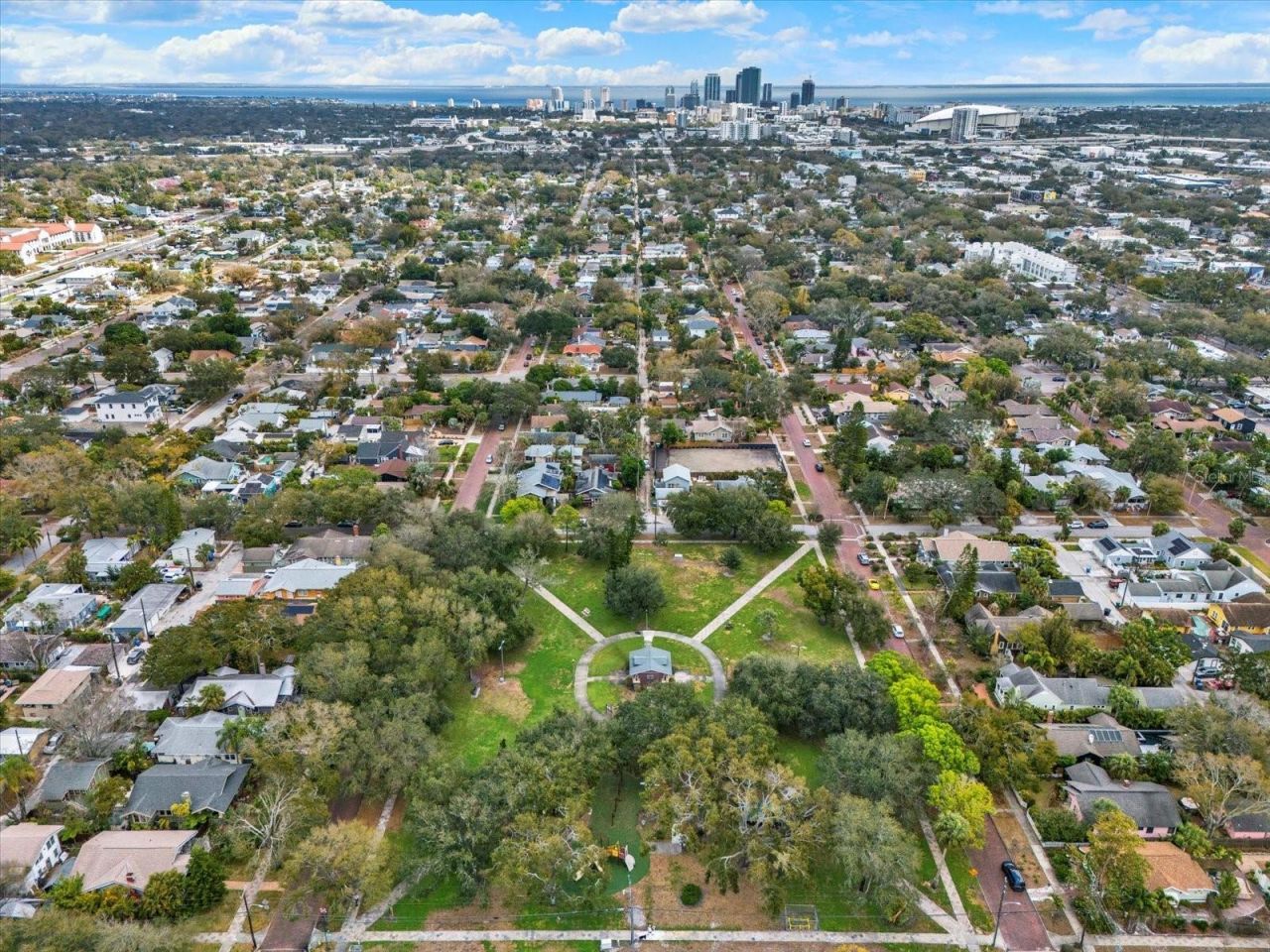 911 29th Street N, Saint Petersburg, FL 33713 Photo