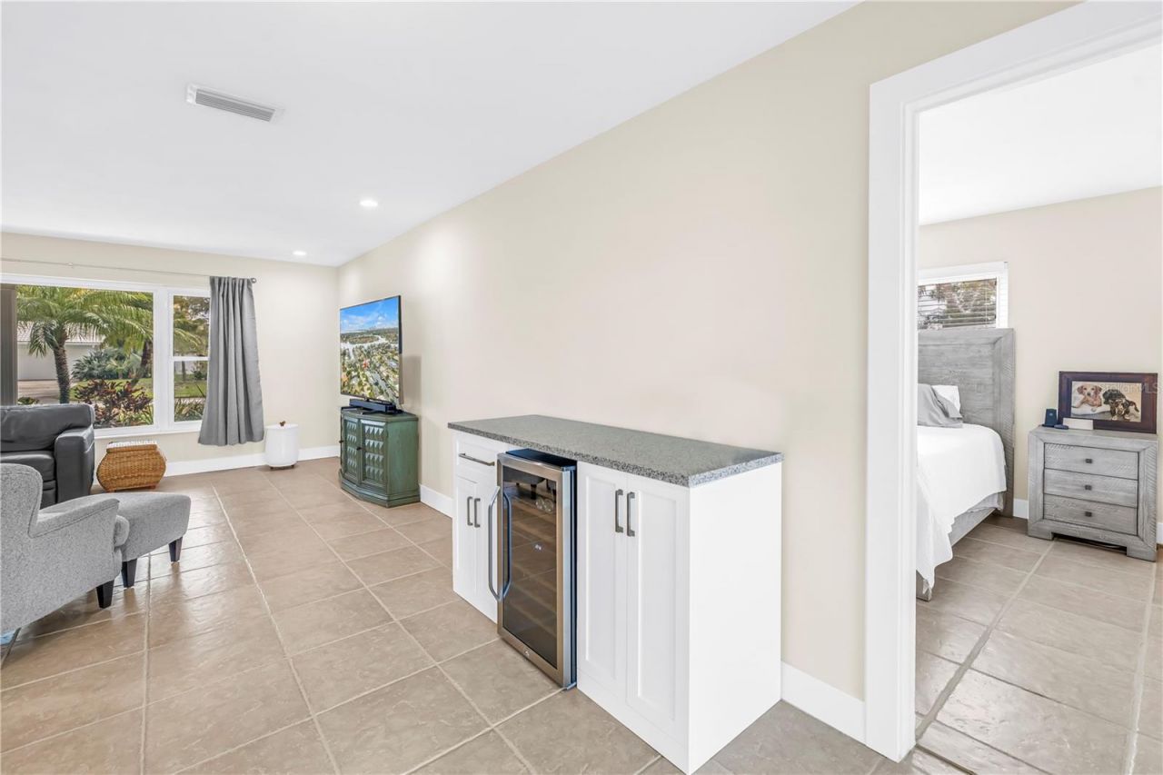 4000 14th Street Ne, Saint Petersburg, FL 33703 Photo