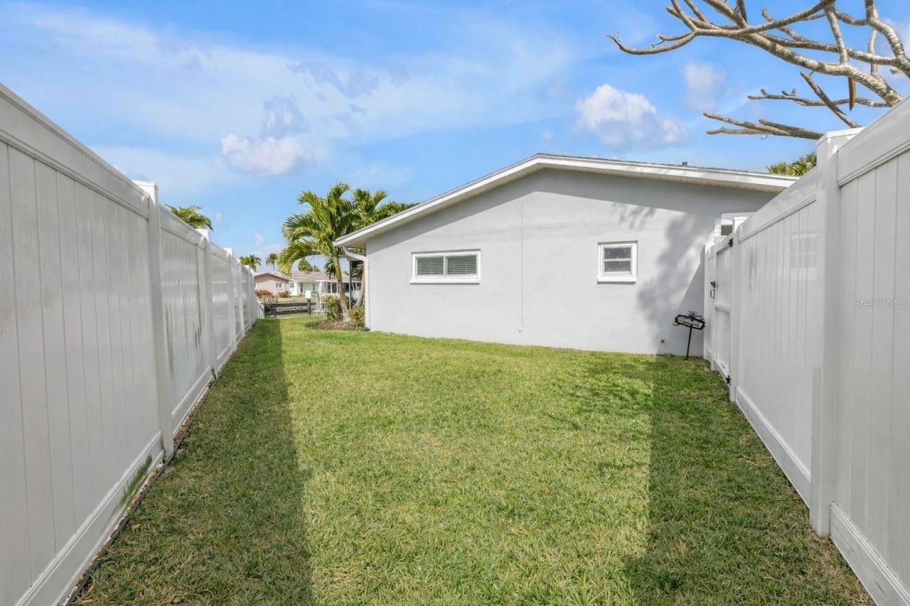 4000 14th Street Ne, Saint Petersburg, FL 33703 Photo