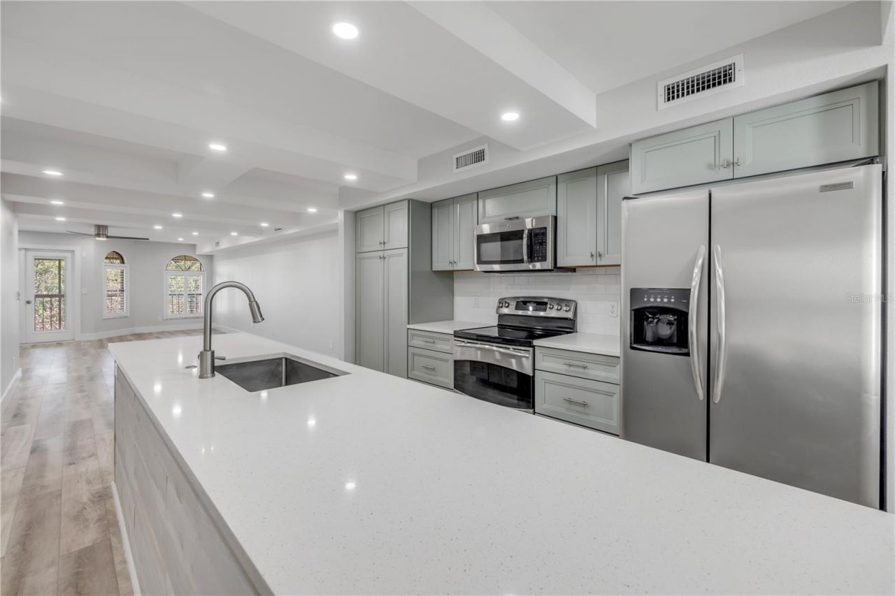 135 Marina Bay Drive, New Smyrna Beach, FL 32169 Photo