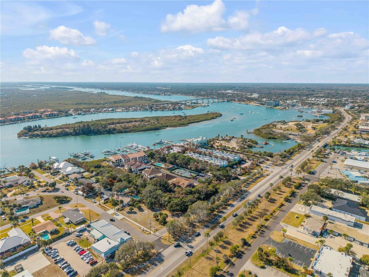 135 Marina Bay Drive, New Smyrna Beach, FL 32169 Photo