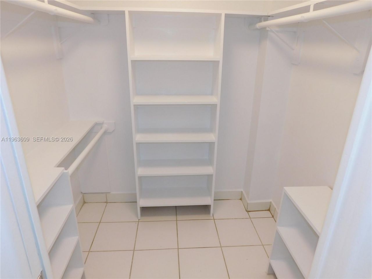 8025 SW 107 Av, Unit 321, Miami, FL 33173 Photo