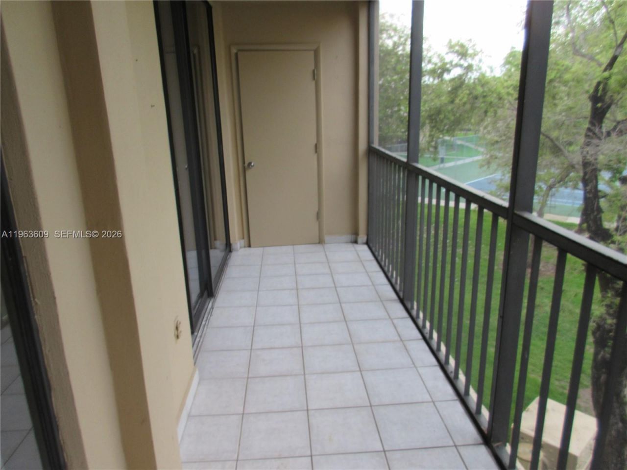 8025 SW 107 Av, Unit 321, Miami, FL 33173 Photo