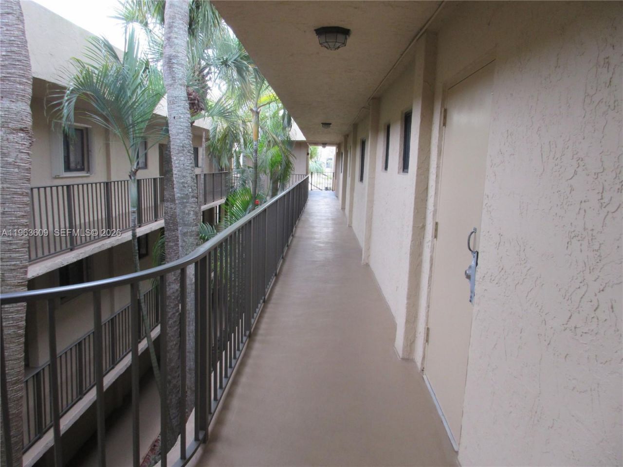 8025 SW 107 Av, Unit 321, Miami, FL 33173 Photo