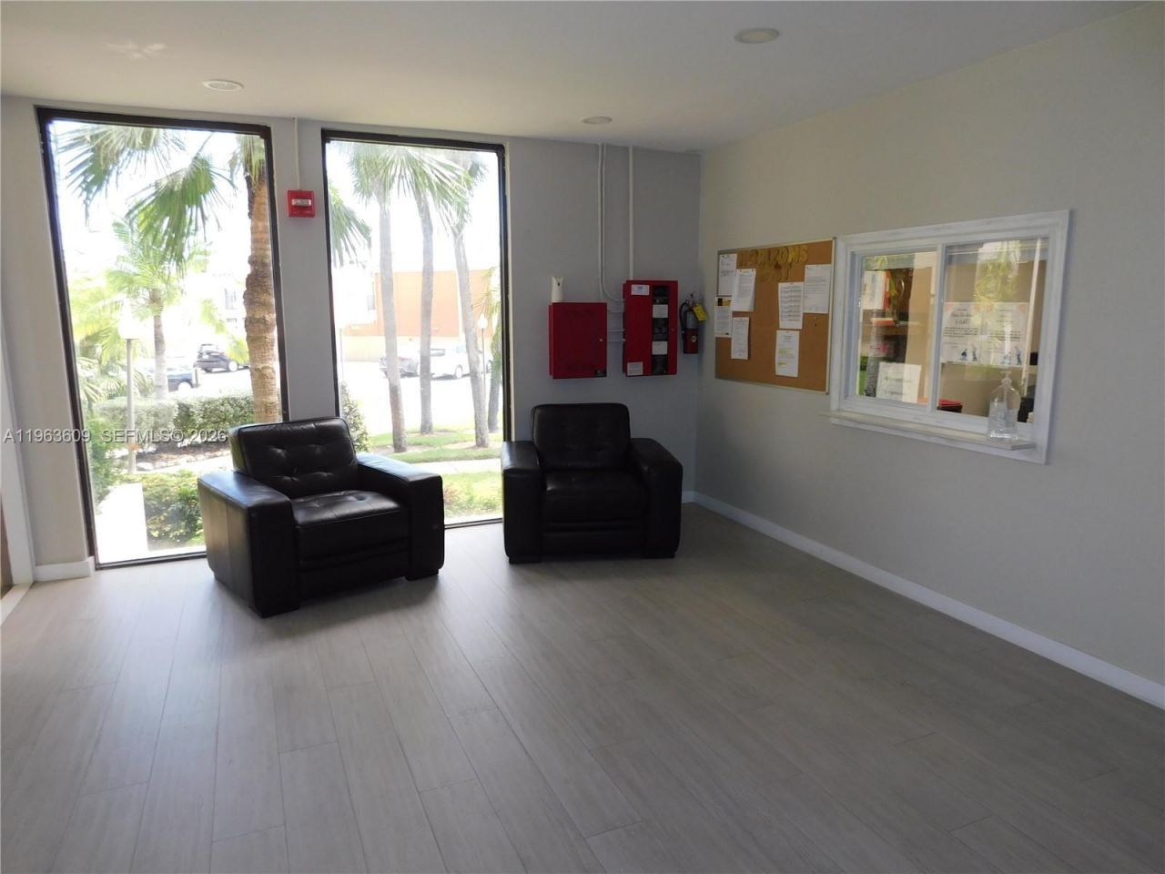 8025 SW 107 Av, Unit 321, Miami, FL 33173 Photo