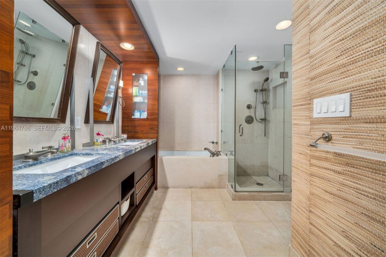 6799 Collins Ave, Unit 1102, Miami Beach, FL 33141 Photo