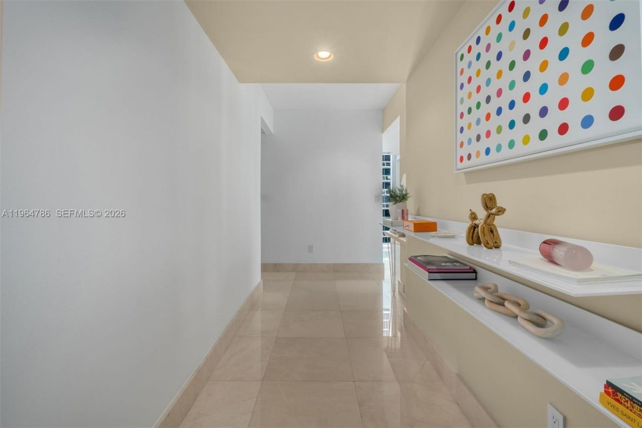 6799 Collins Ave, Unit 1102, Miami Beach, FL 33141 Photo