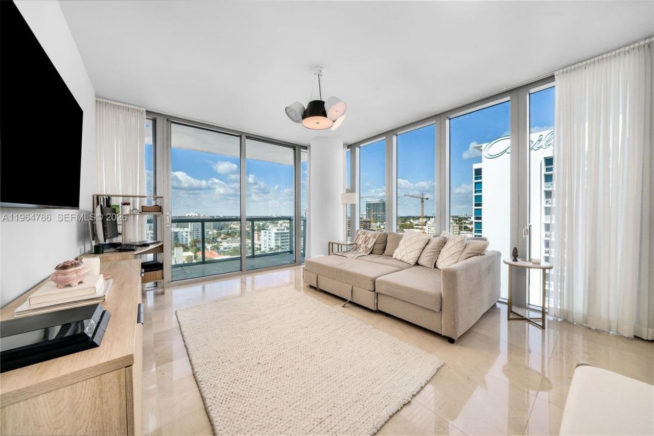 6799 Collins Ave, Unit 1102, Miami Beach, FL 33141 Photo