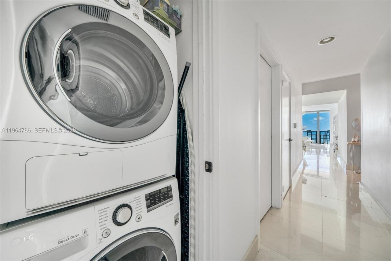 6799 Collins Ave, Unit 1102, Miami Beach, FL 33141 Photo