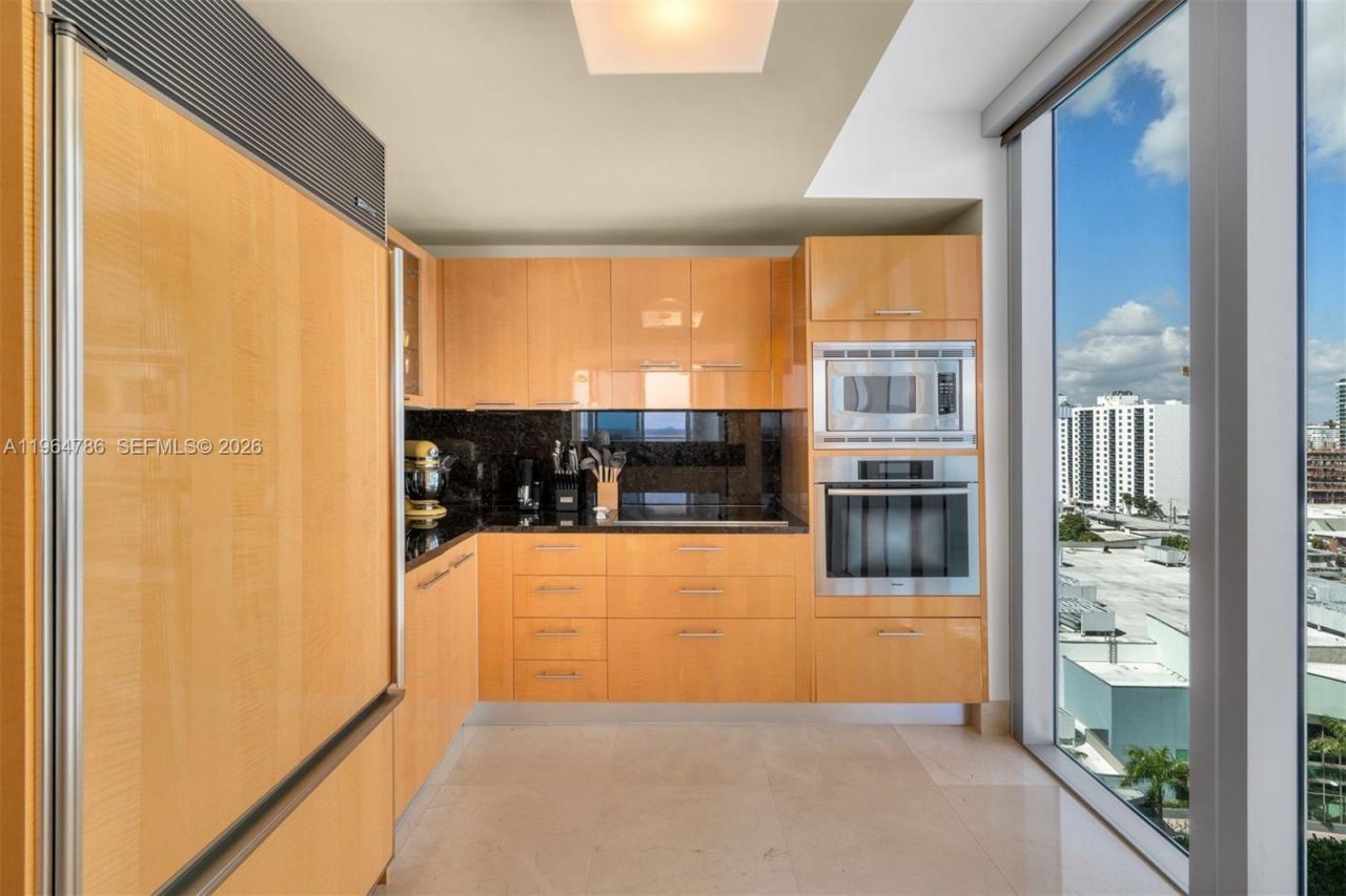 6799 Collins Ave, Unit 1102, Miami Beach, FL 33141 Photo
