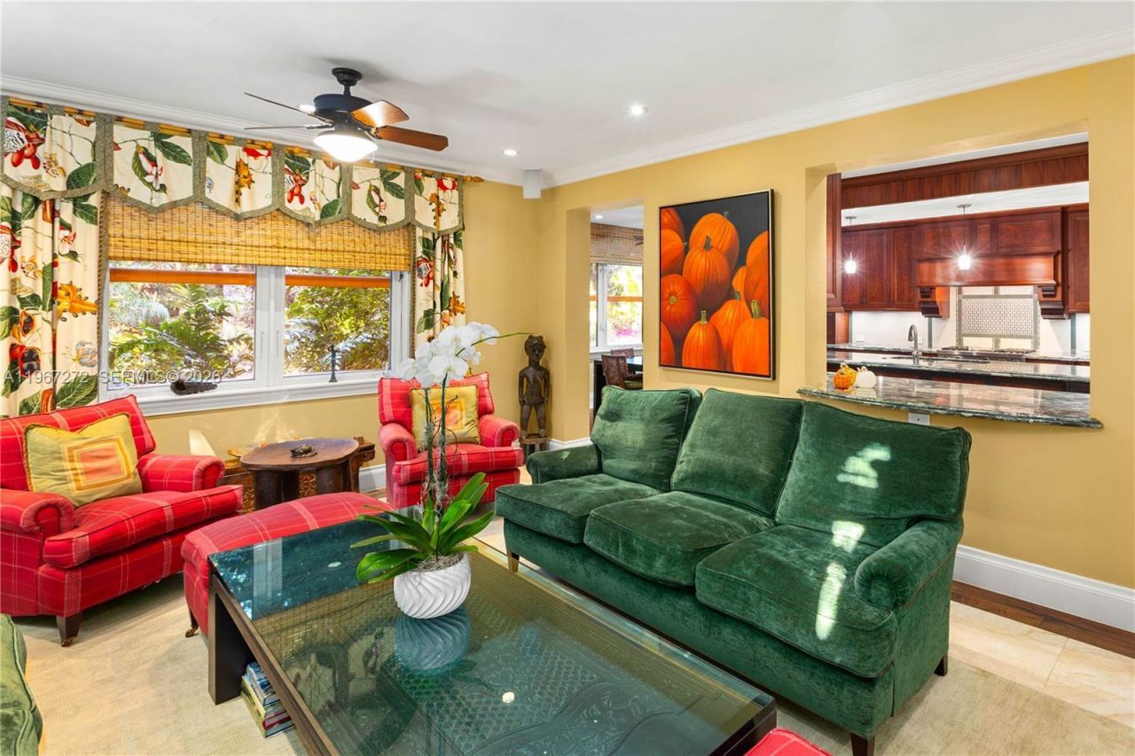 4867 SW 82nd St, Miami, FL 33143 Photo