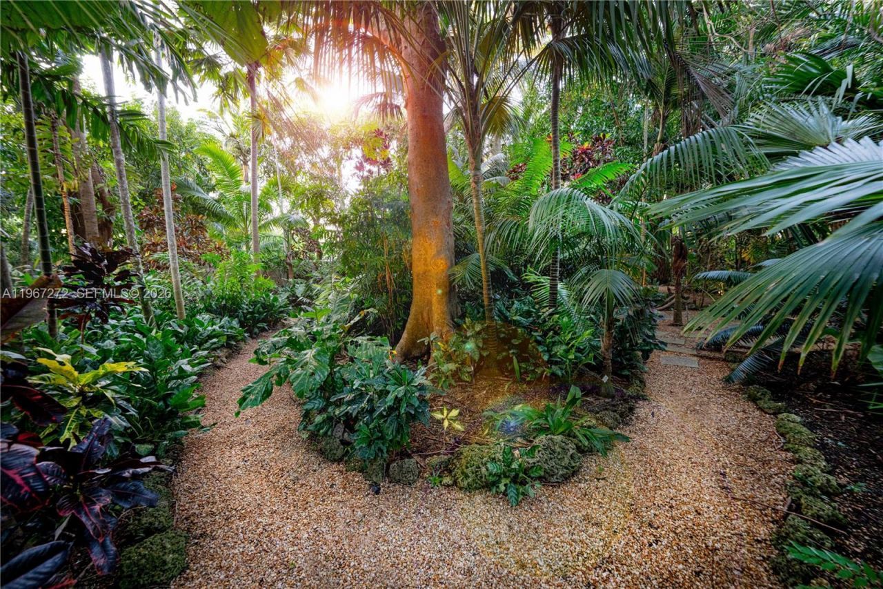 4867 SW 82nd St , Miami, FL 33143 Photo