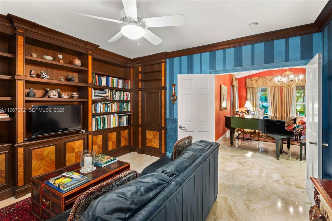 4867 SW 82nd St , Miami, FL 33143 Photo