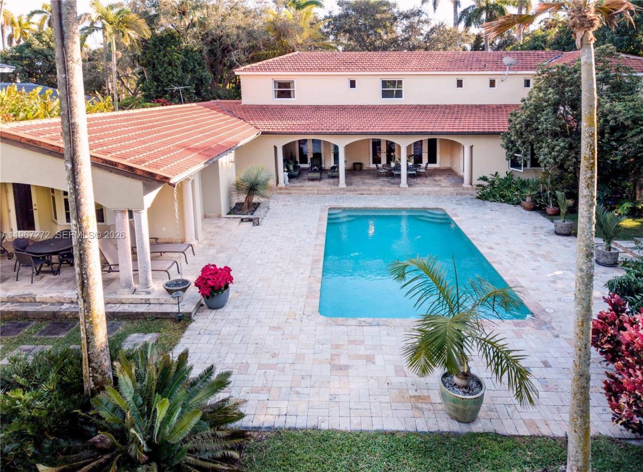 4867 SW 82nd St , Miami, FL 33143 Photo