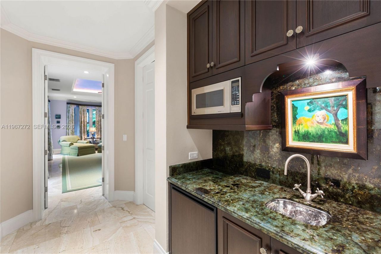 4867 SW 82nd St , Miami, FL 33143 Photo