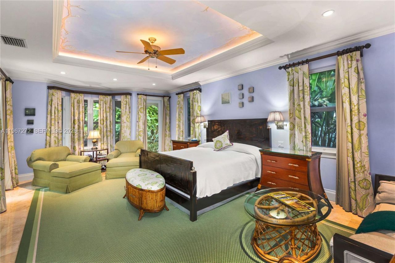 4867 SW 82nd St , Miami, FL 33143 Photo