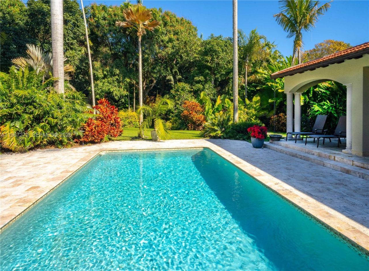 4867 SW 82nd St , Miami, FL 33143 Photo