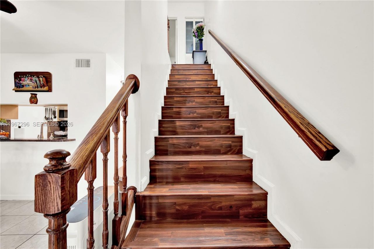 10881 SW 6th St, Unit 7, Sweetwater, FL 33174 Photo