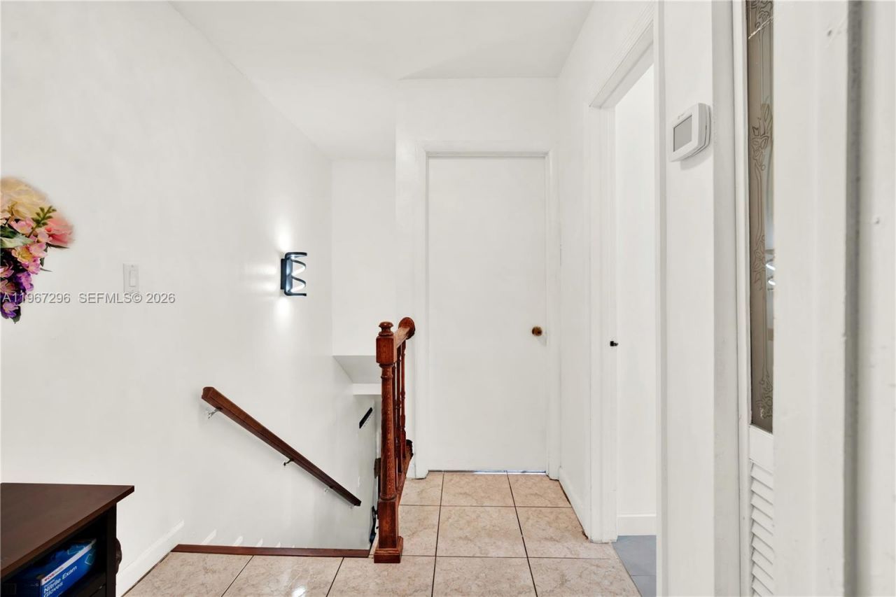 10881 SW 6th St, Unit 7, Sweetwater, FL 33174 Photo