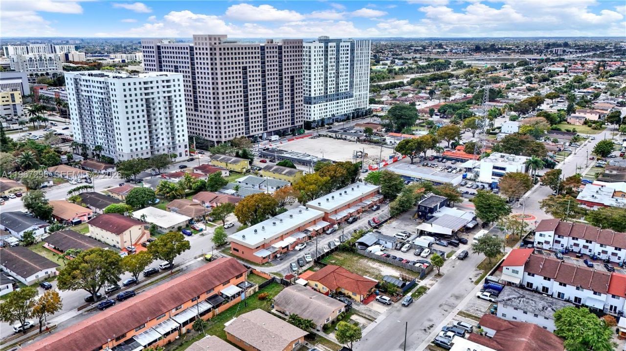 10881 SW 6th St, Unit 7, Sweetwater, FL 33174 Photo