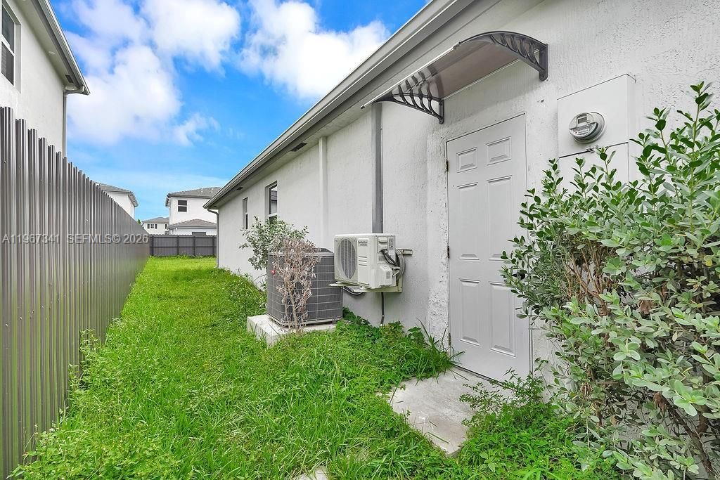 12735 SW 211th St, Miami, FL 33177 Photo