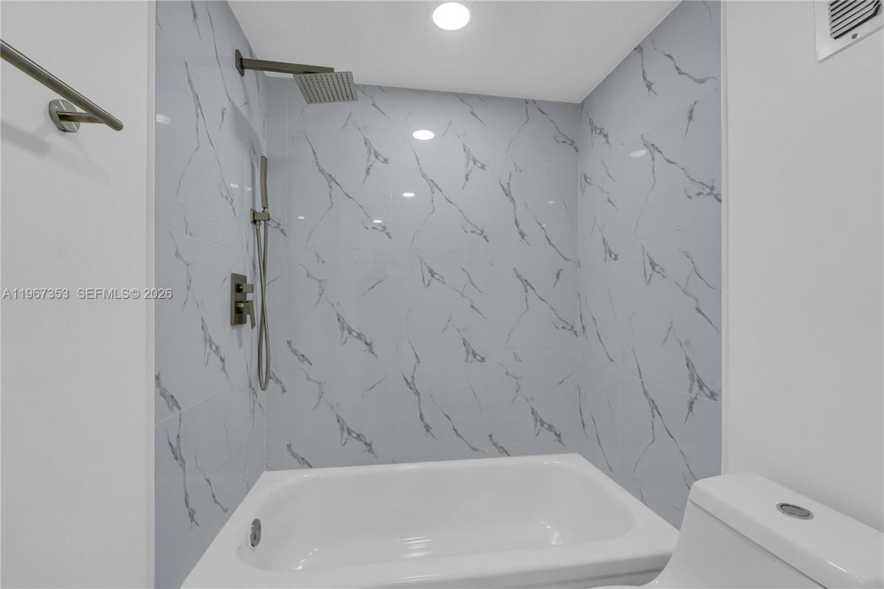 2781 Taft St, Unit 303, Hollywood, FL 33020 Photo