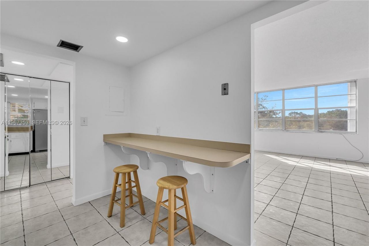 2781 Taft St, Unit 303, Hollywood, FL 33020 Photo