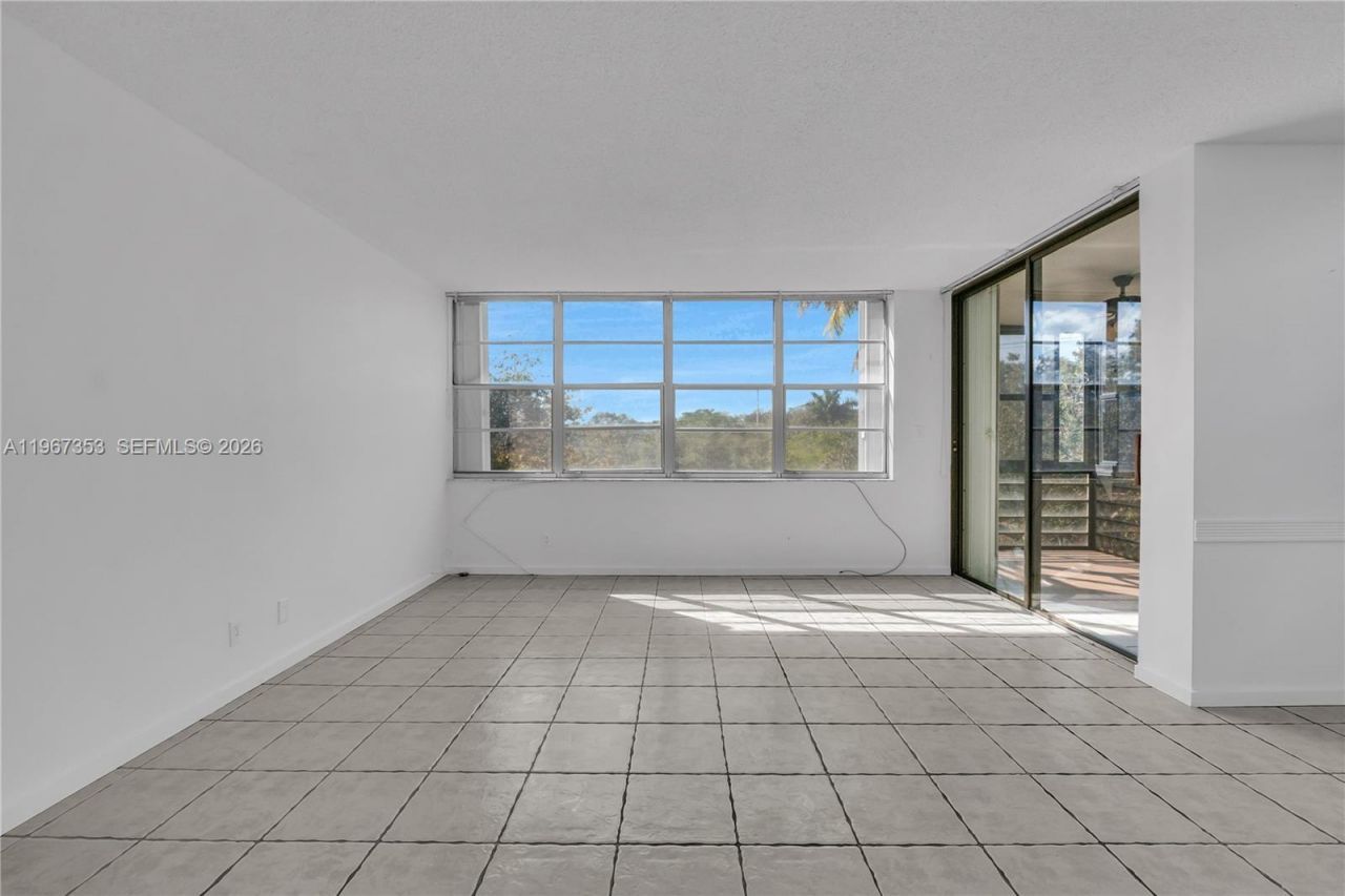 2781 Taft St, Unit 303, Hollywood, FL 33020 Photo