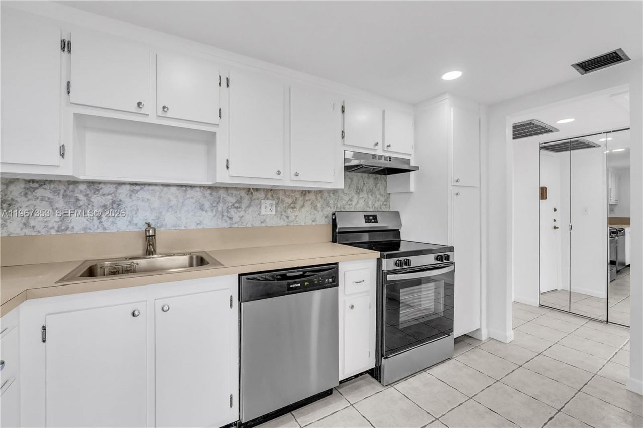 2781 Taft St, Unit 303, Hollywood, FL 33020 Photo