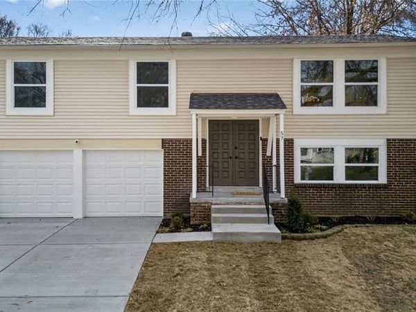 57 Bartley Street, St Peters, MO 63376