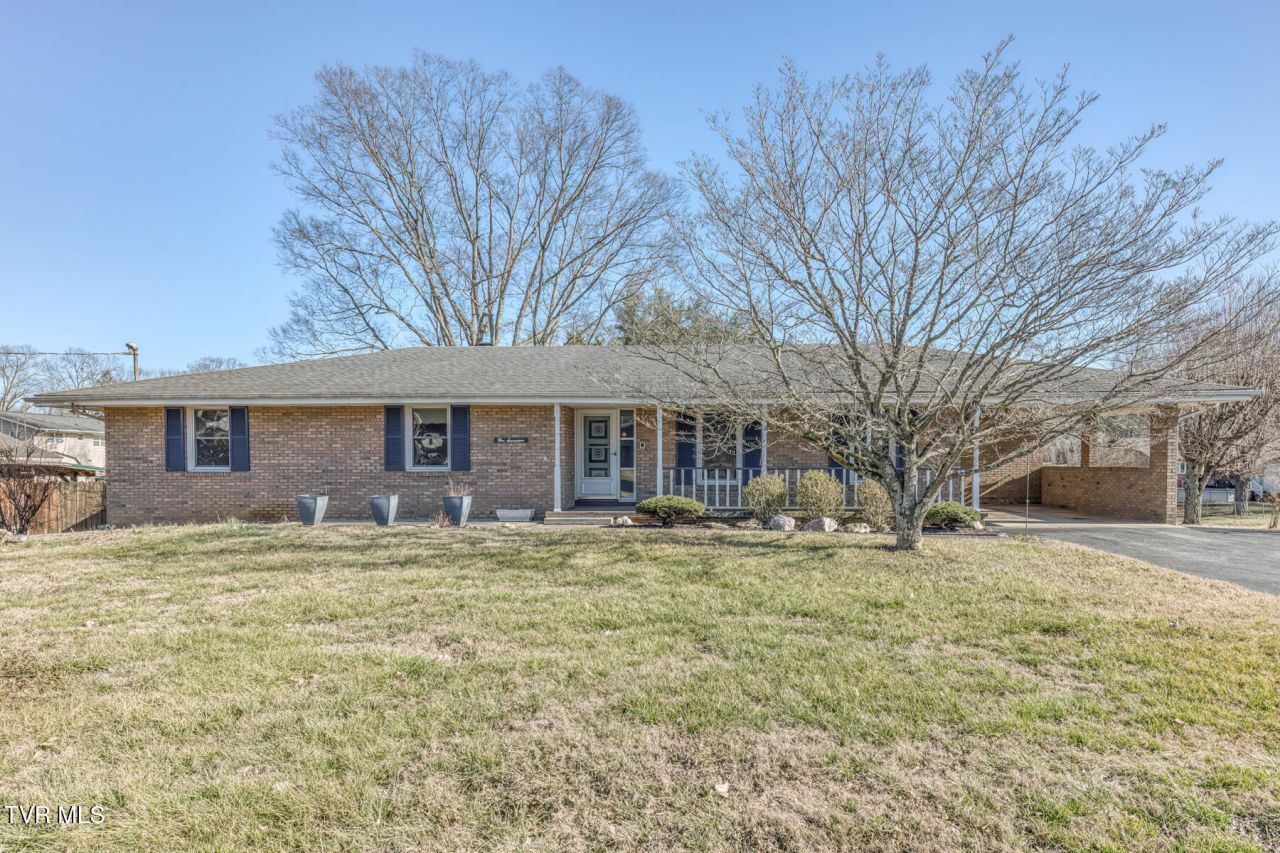 517 Colonial Heights Road, Kingsport, TN 37663 Main Photo