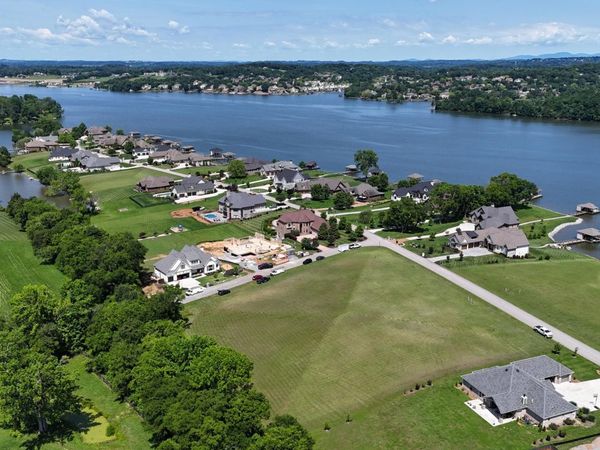 3631 Promontory Point, Louisville, TN 37777