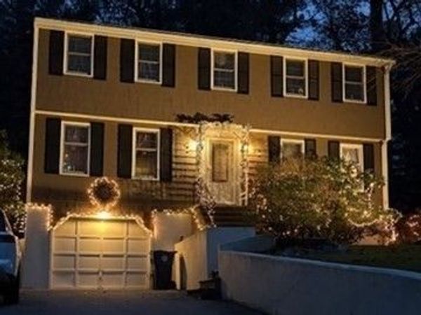 12 Ridgeway Ave, Billerica, MA 01821