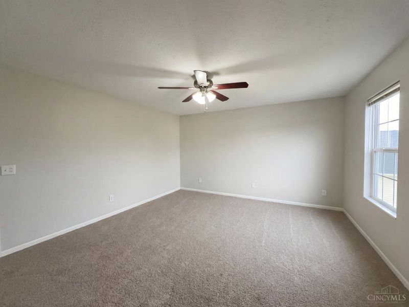 487 Peyton Drive, Trenton, OH 45067 Photo 4