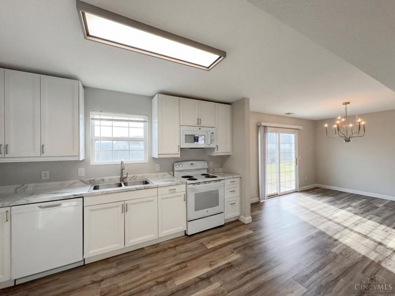 487 Peyton Drive, Trenton, OH 45067 Photo 8