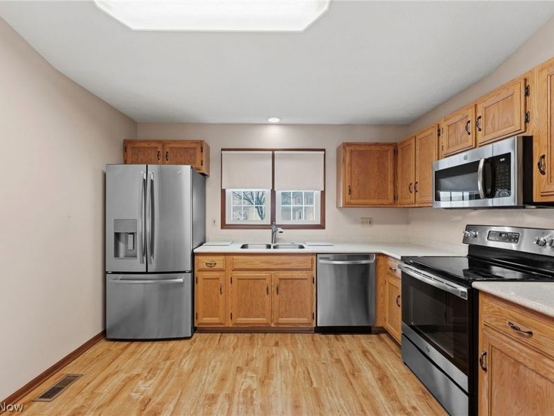 166 Sturbridge Drive, Medina, OH 44256 Photo 17