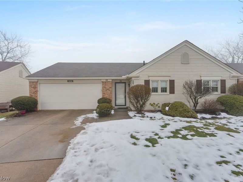 166 Sturbridge Drive, Medina, OH 44256 Photo 2