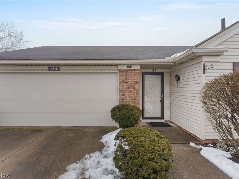 166 Sturbridge Drive, Medina, OH 44256 Photo 3