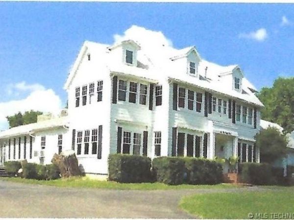 1 W 81st Street, Tulsa, OK 74132