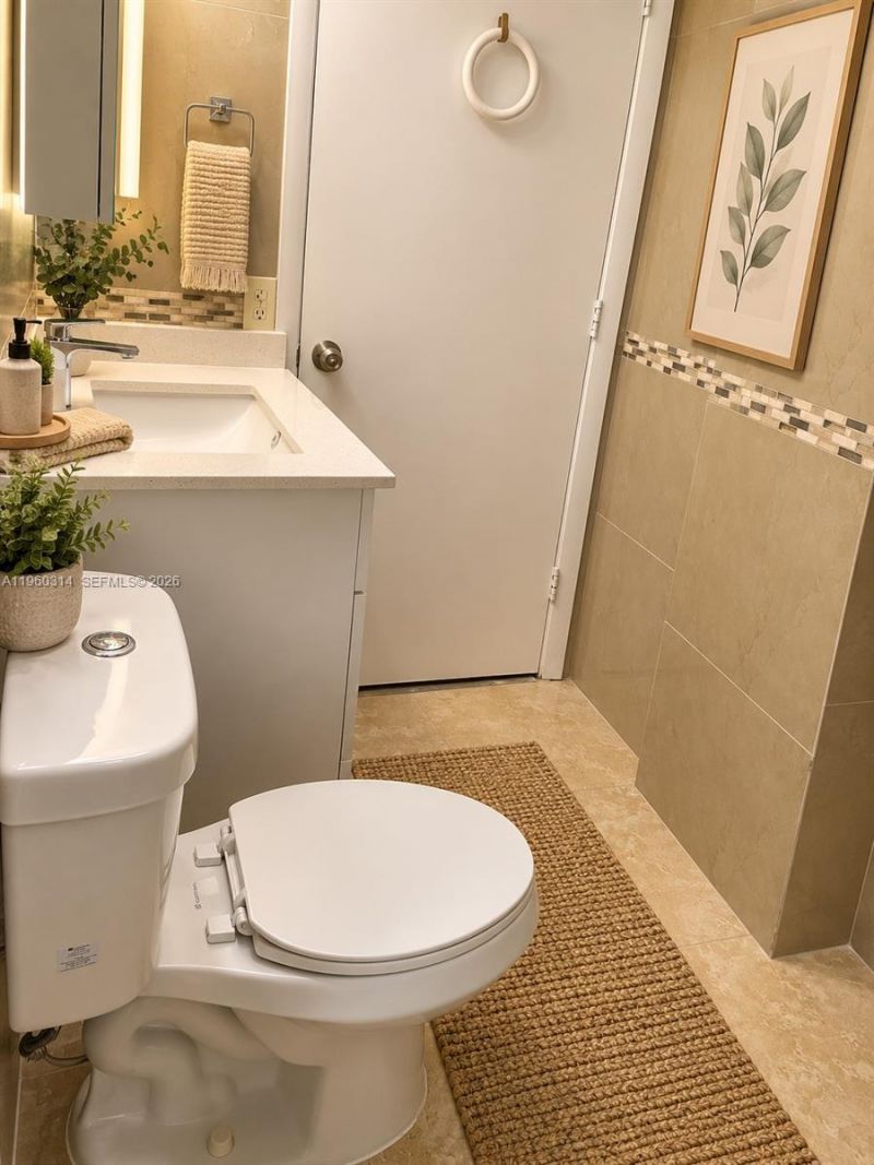12500 NE 5th Ave, Unit 101, North Miami, FL 33161 Photo