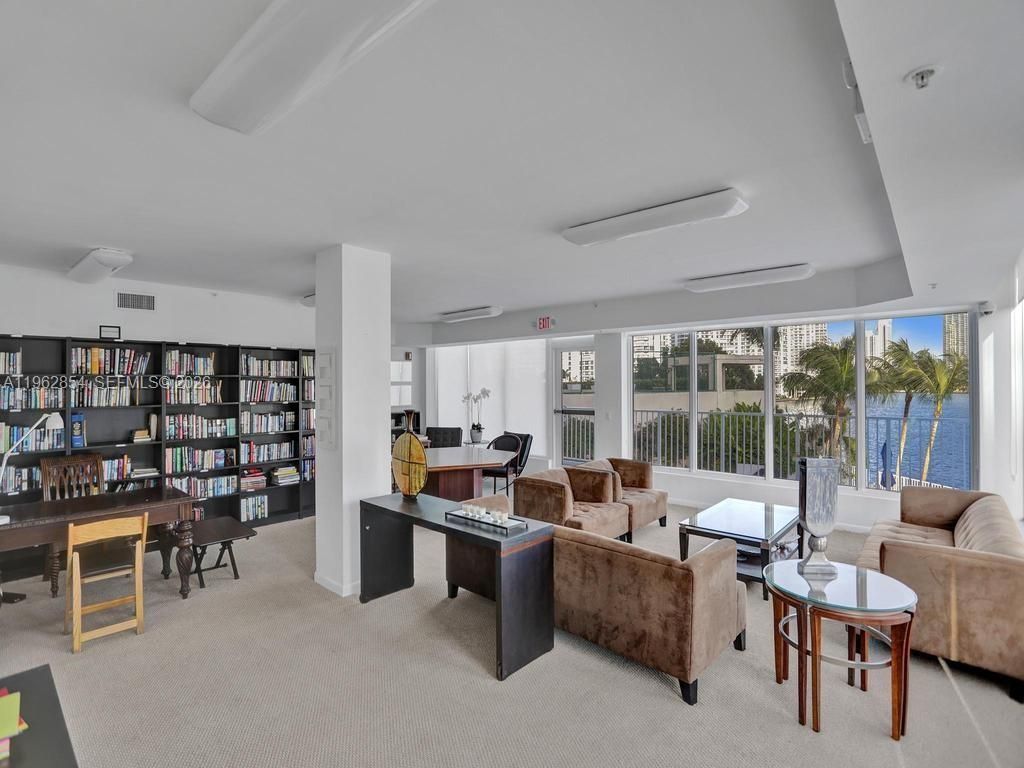 3370 Hidden Bay Dr, Unit 1501, Aventura, FL 33180 Photo