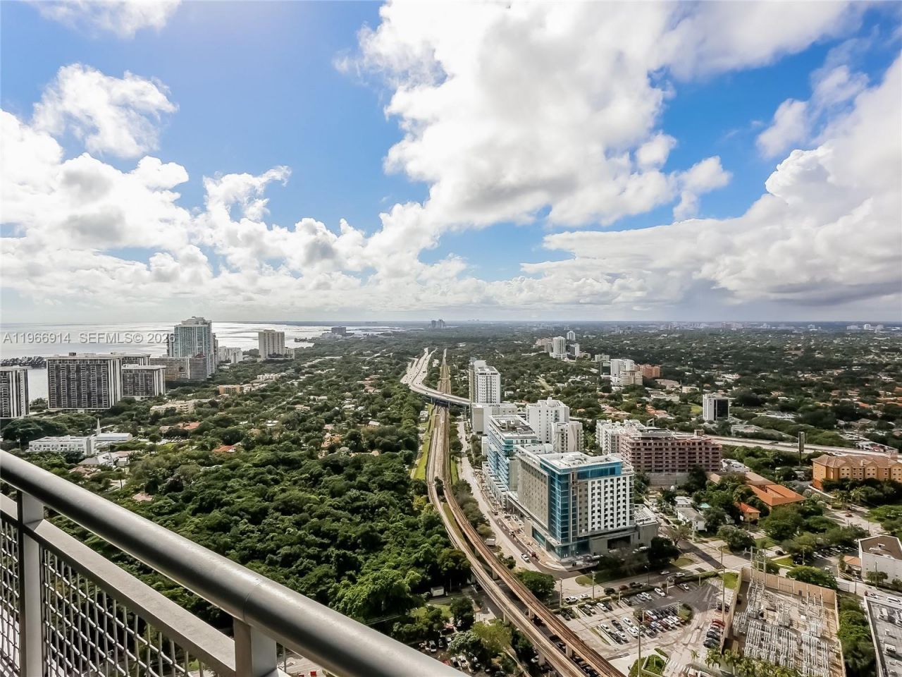 60 SW 13th St, Unit 3404, Miami, FL 33130 Photo