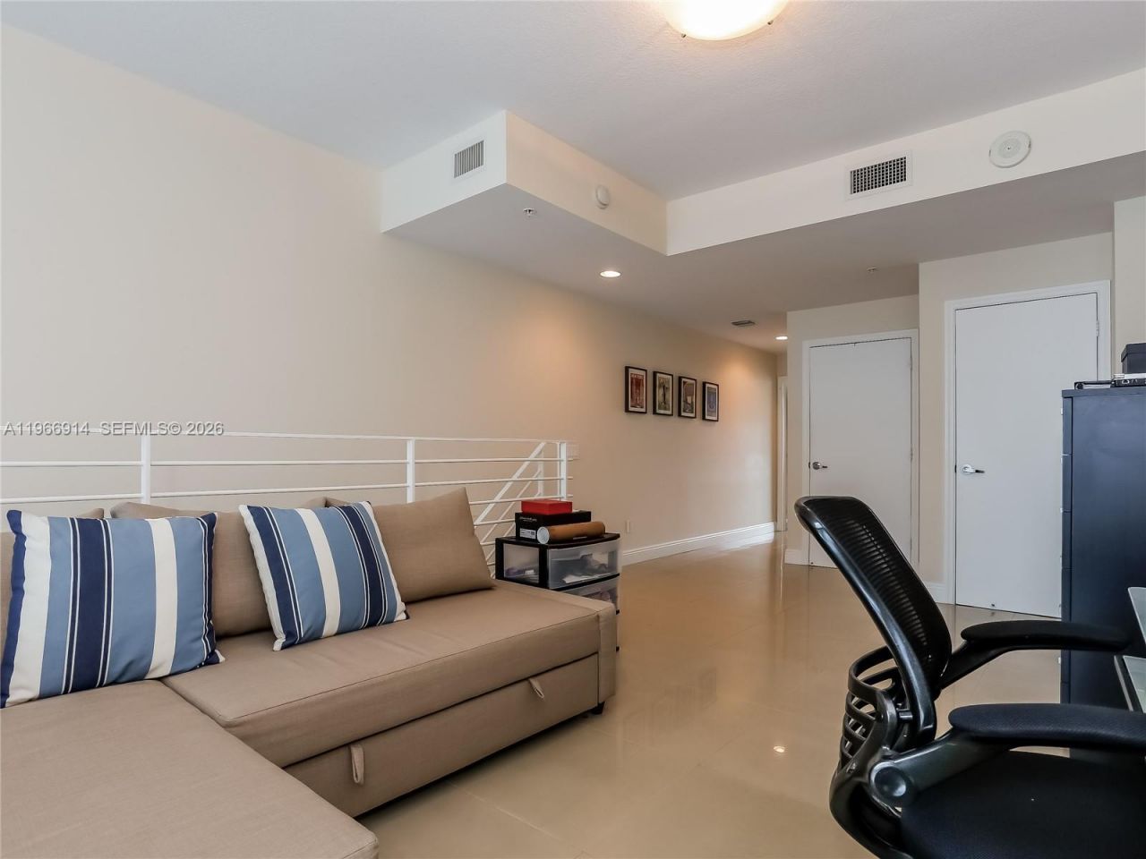 60 SW 13th St, Unit 3404, Miami, FL 33130 Photo