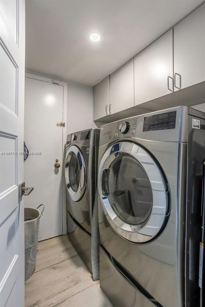 300 Three Islands Blvd , Unit PH3A, Hallandale Beach, FL 33009 Photo